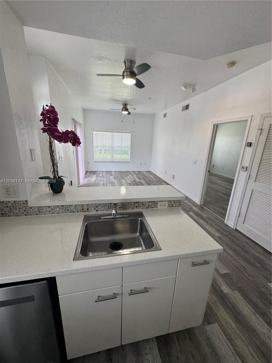 4006 Santa Maria Dr # 108, Kissimmee FL 34741 photo 5
