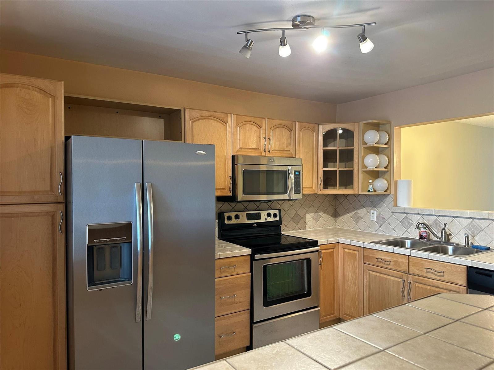 310 Racquet Club Road # 103, Weston FL 33326