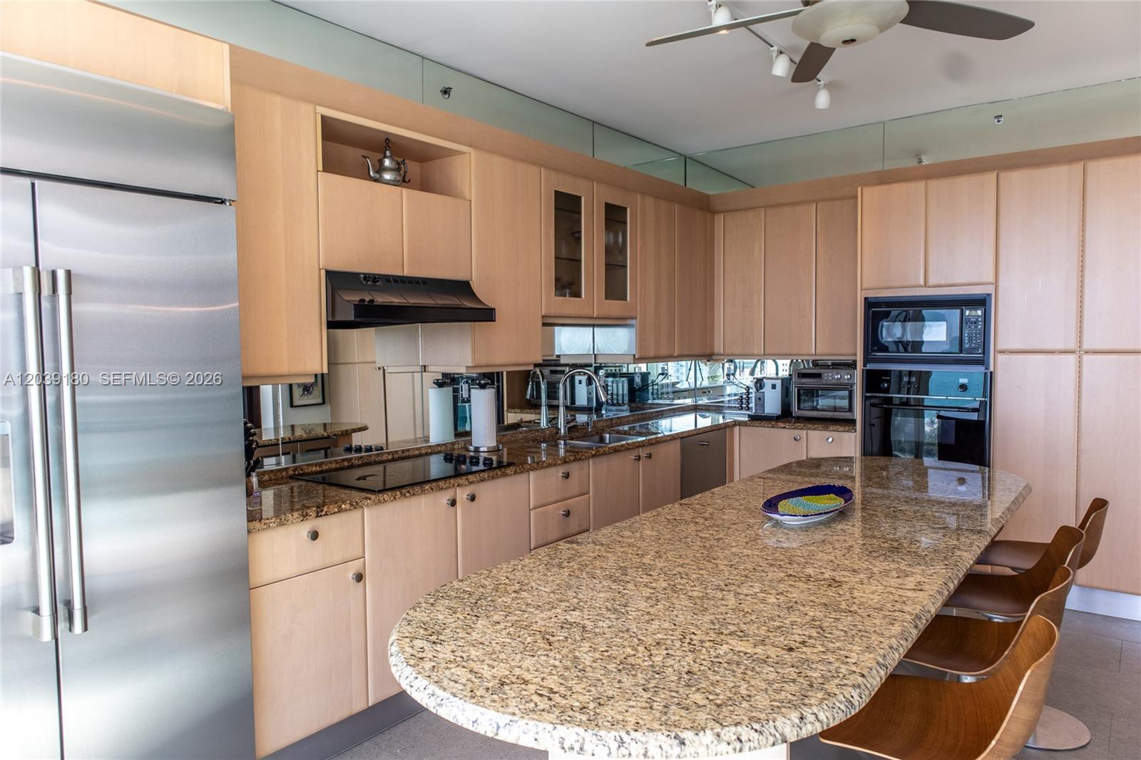300 S Pointe Dr # 1502, Miami Beach FL 33139 photo 4