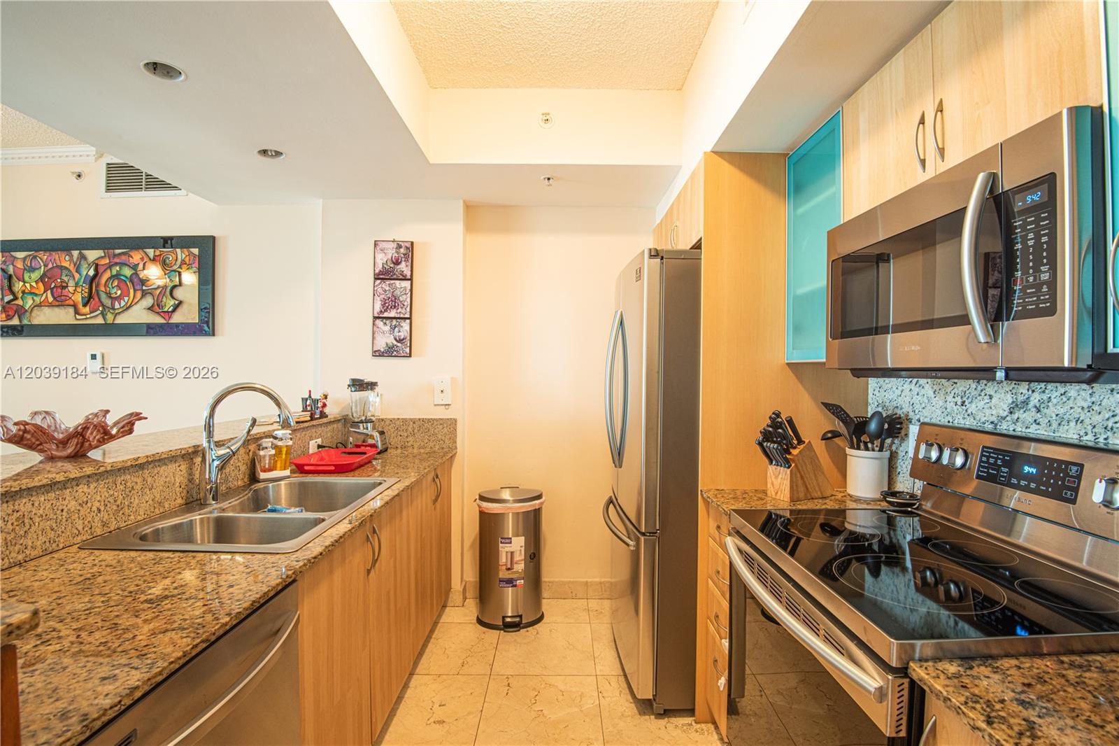 17555 Atlantic Blvd, Sunny Isles Beach FL 33160 photo 3