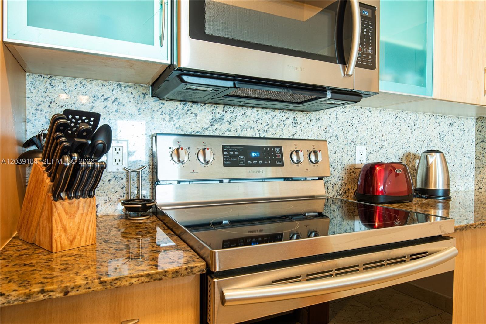 17555 Atlantic Blvd, Sunny Isles Beach FL 33160 photo 4
