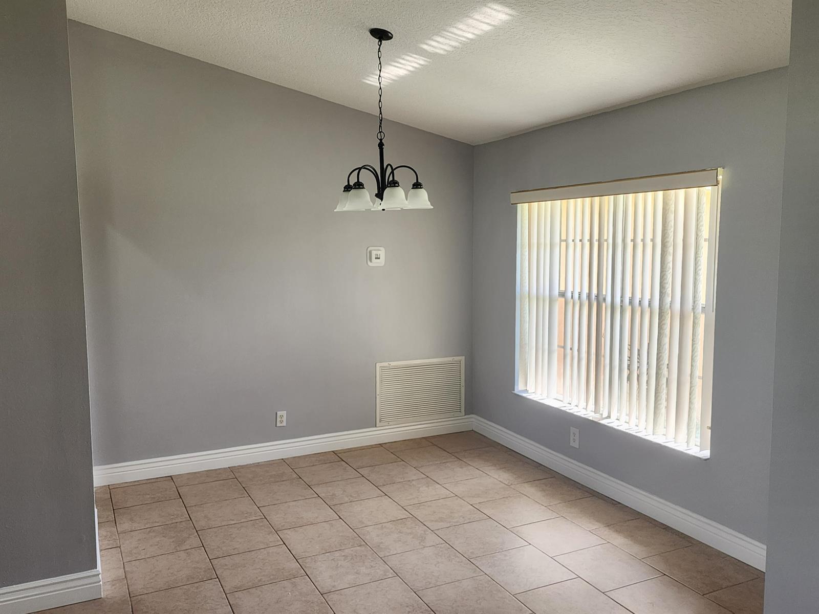 425 SW Mccomb Avenue, Port St. Lucie FL 34953 photo 2
