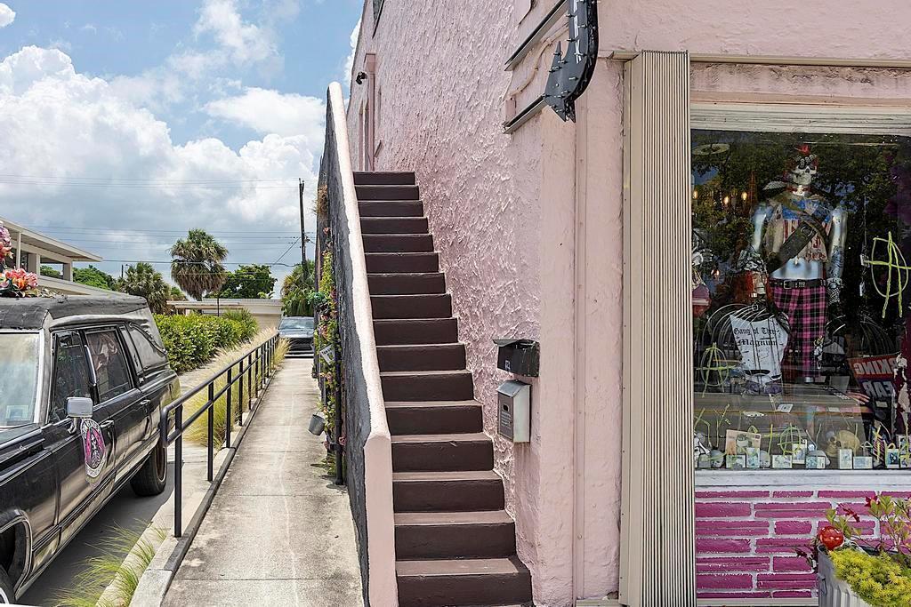 521 N Dixie Highway, FL 33460 photo 4