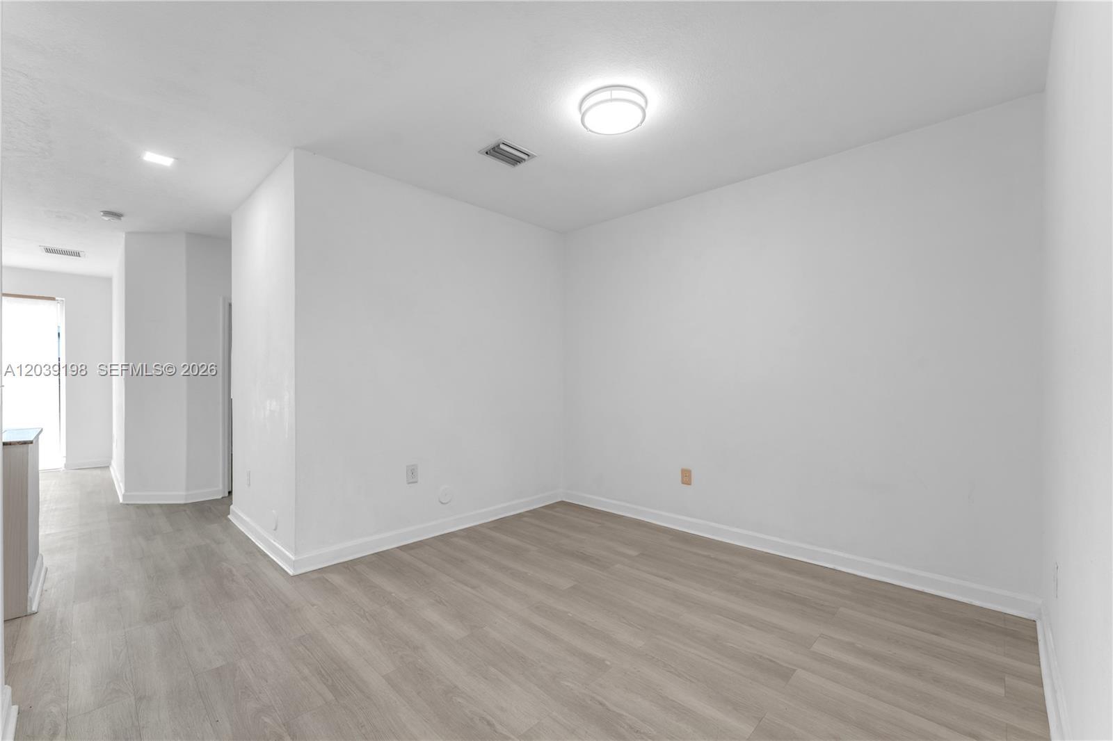 14970 SW 9th Ter, Miami FL 33194 photo 5