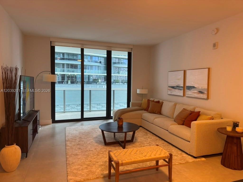 1010 Brickell Ave # 1807, Miami FL 33131 photo 2