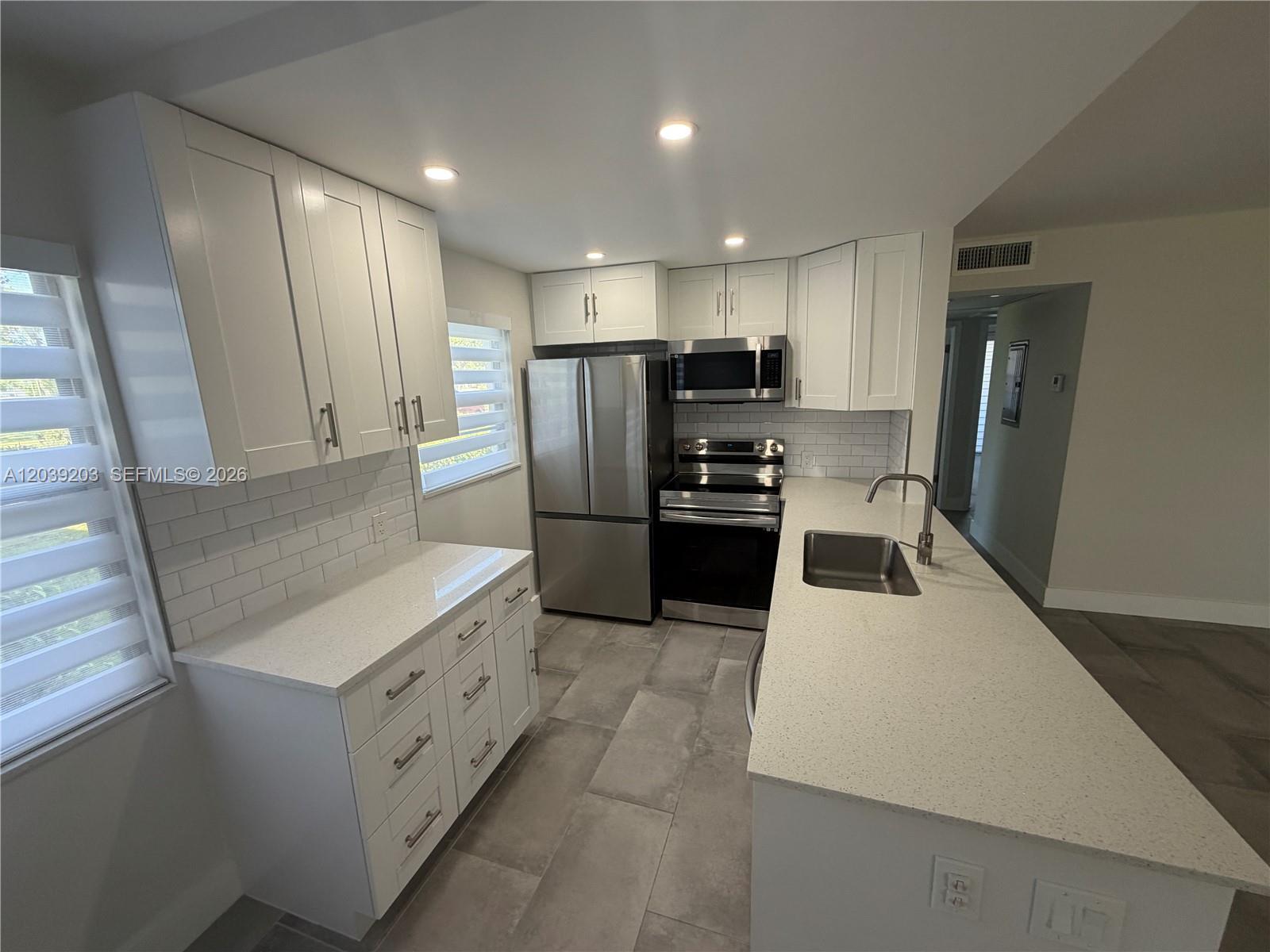 136 Brighton D # 136, Boca Raton FL 33434 photo 3