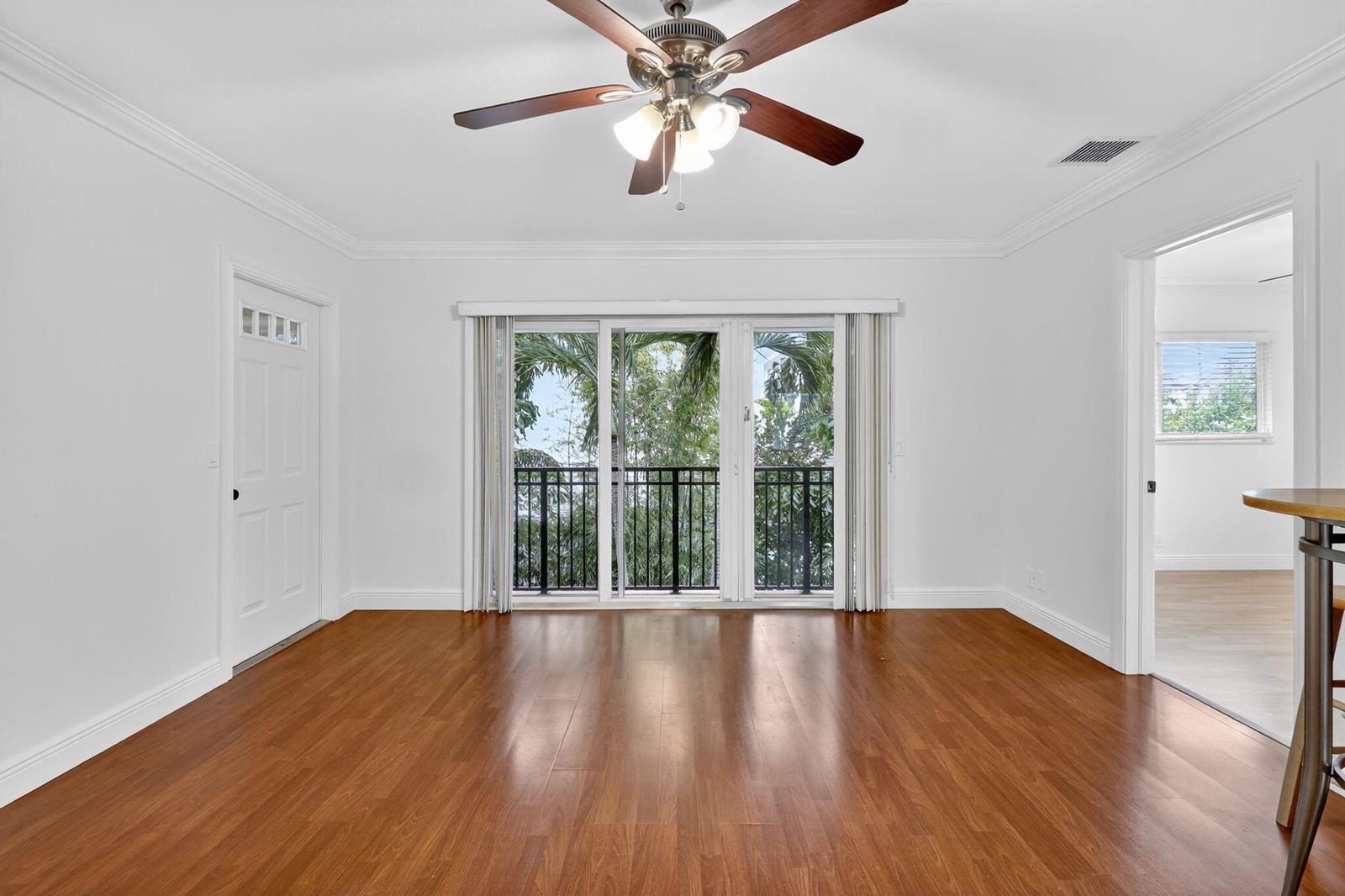 49 SE 7th Avenue # 3, Delray Beach FL 33483