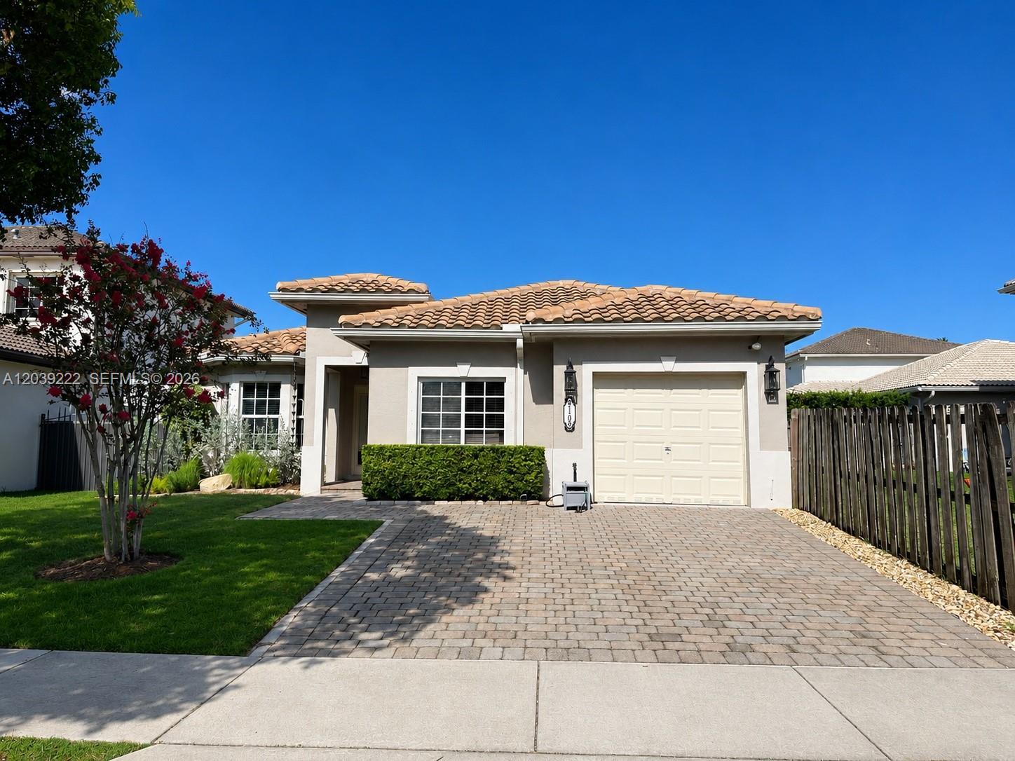 21105 SW 89th Pl, Cutler Bay FL 33189 photo 2