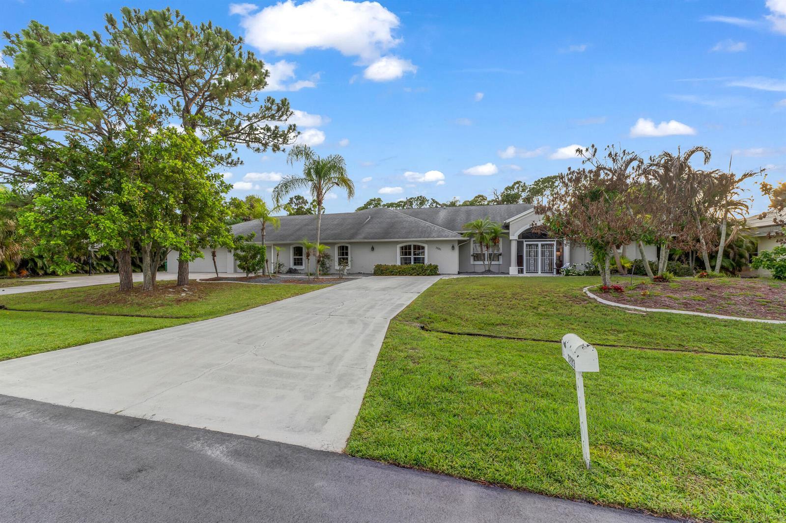 3283 SE West Snow Road, Port St. Lucie FL 34984