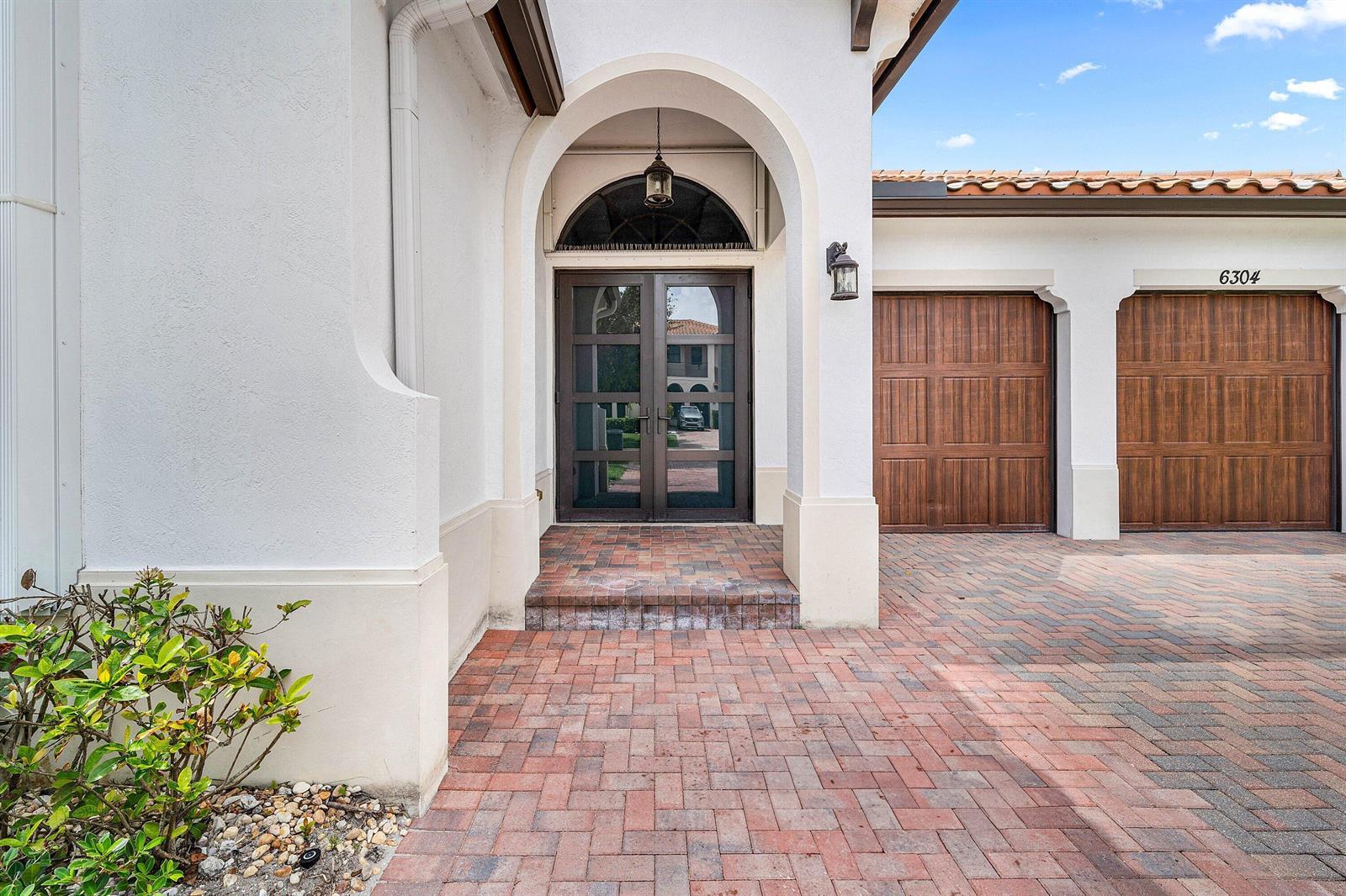 6304 Vireo Court, Lake Worth FL 33463 photo 2