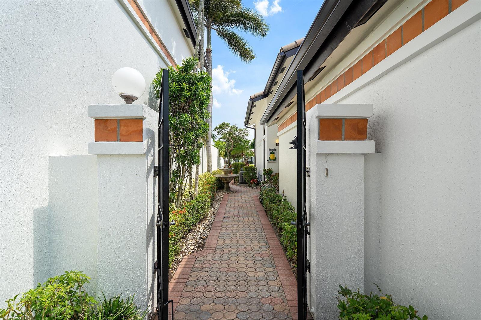 6495 Via Rosa, Boca Raton FL 33433 photo 3