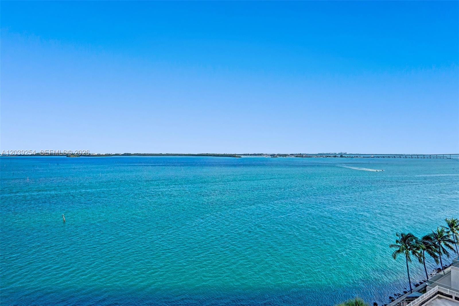 770 Claughton Island Dr # 1014, Miami FL 33131 photo 2