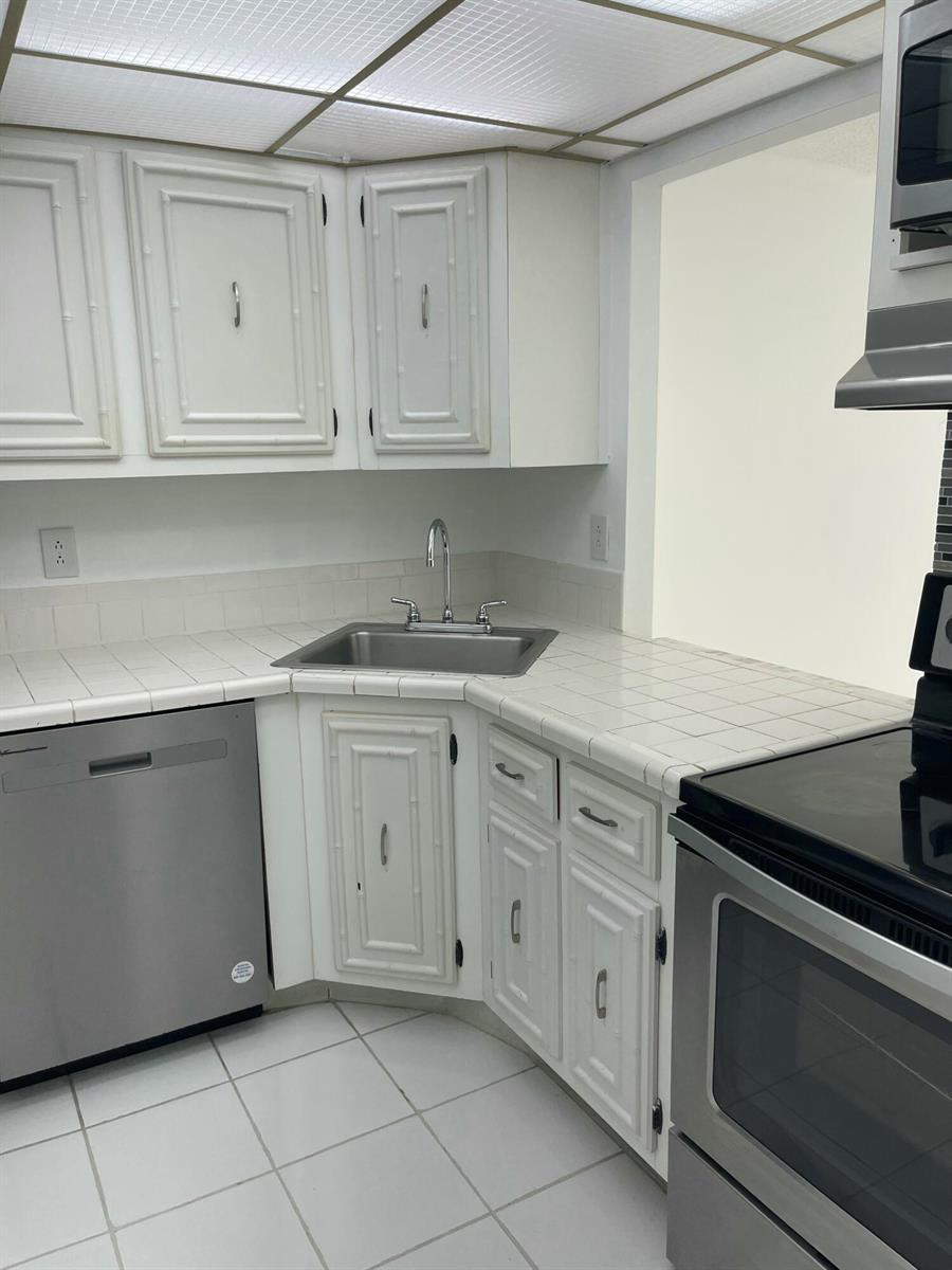 801 Three Islands Boulevard # 306, Hallandale Beach FL 33009 photo 3