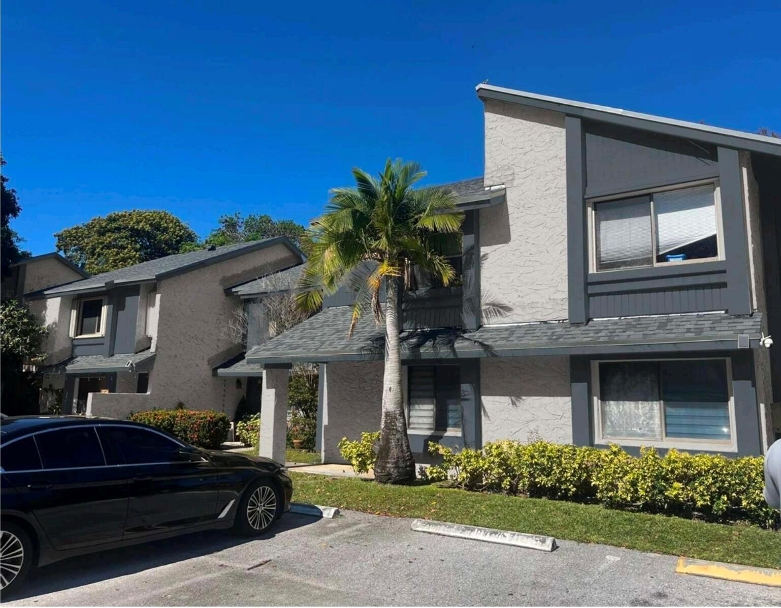 124 Wimbledon Lake Drive, Plantation FL 33324 photo 2