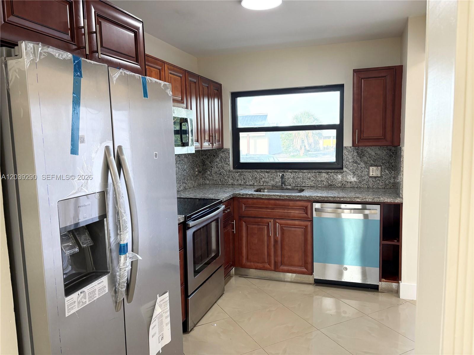 1606 NW 90th Way # 1606, Pembroke Pines FL 33024 photo 4