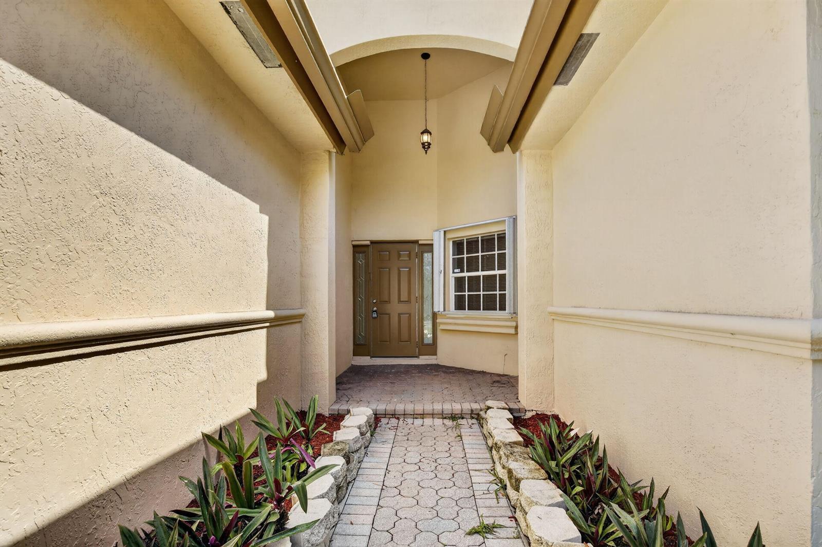 1445 SW 11th Place, Fort Lauderdale FL 33315 photo 4