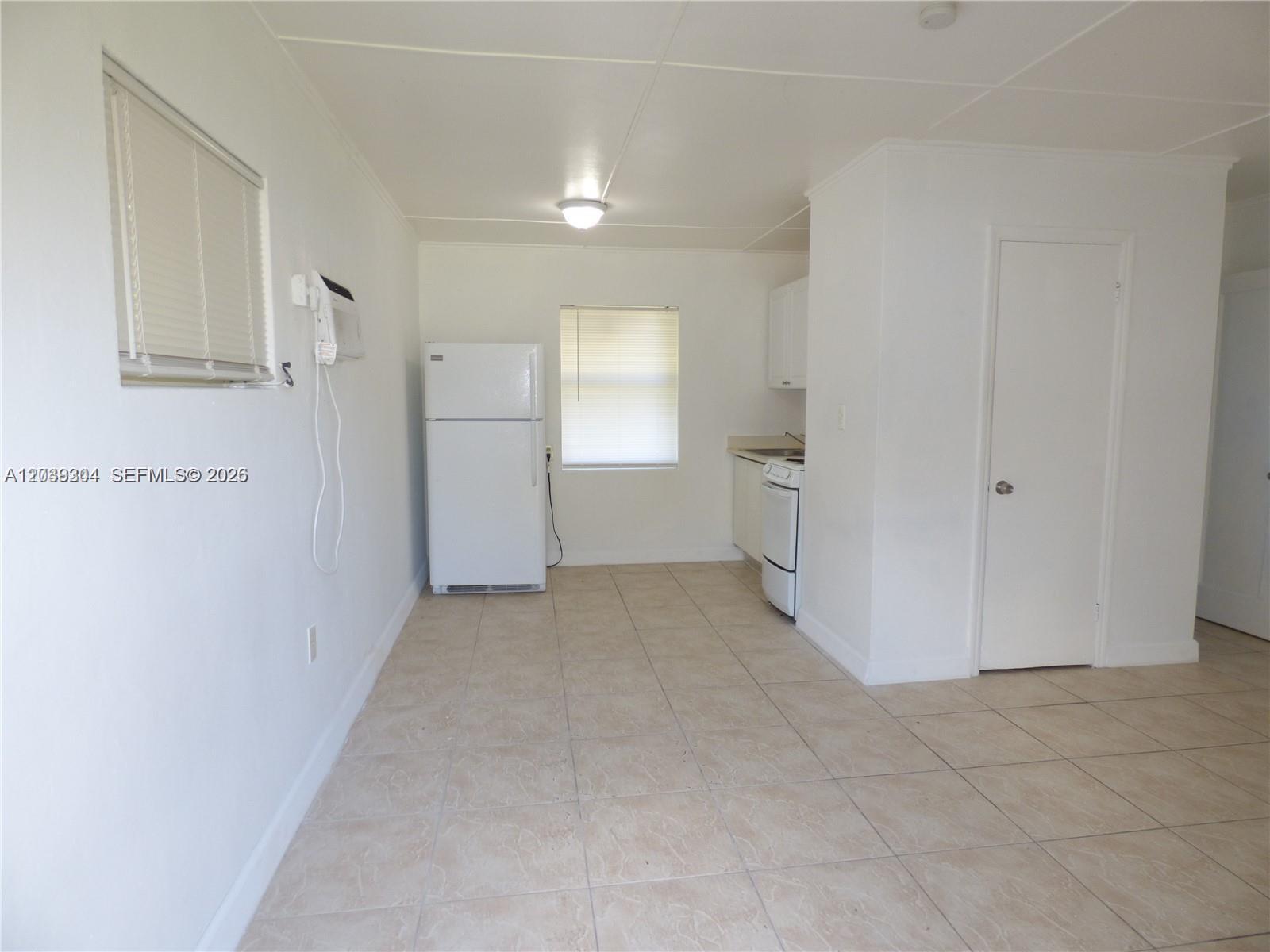 411 Columbus Pkwy # 1, Hollywood FL 33021 photo 2