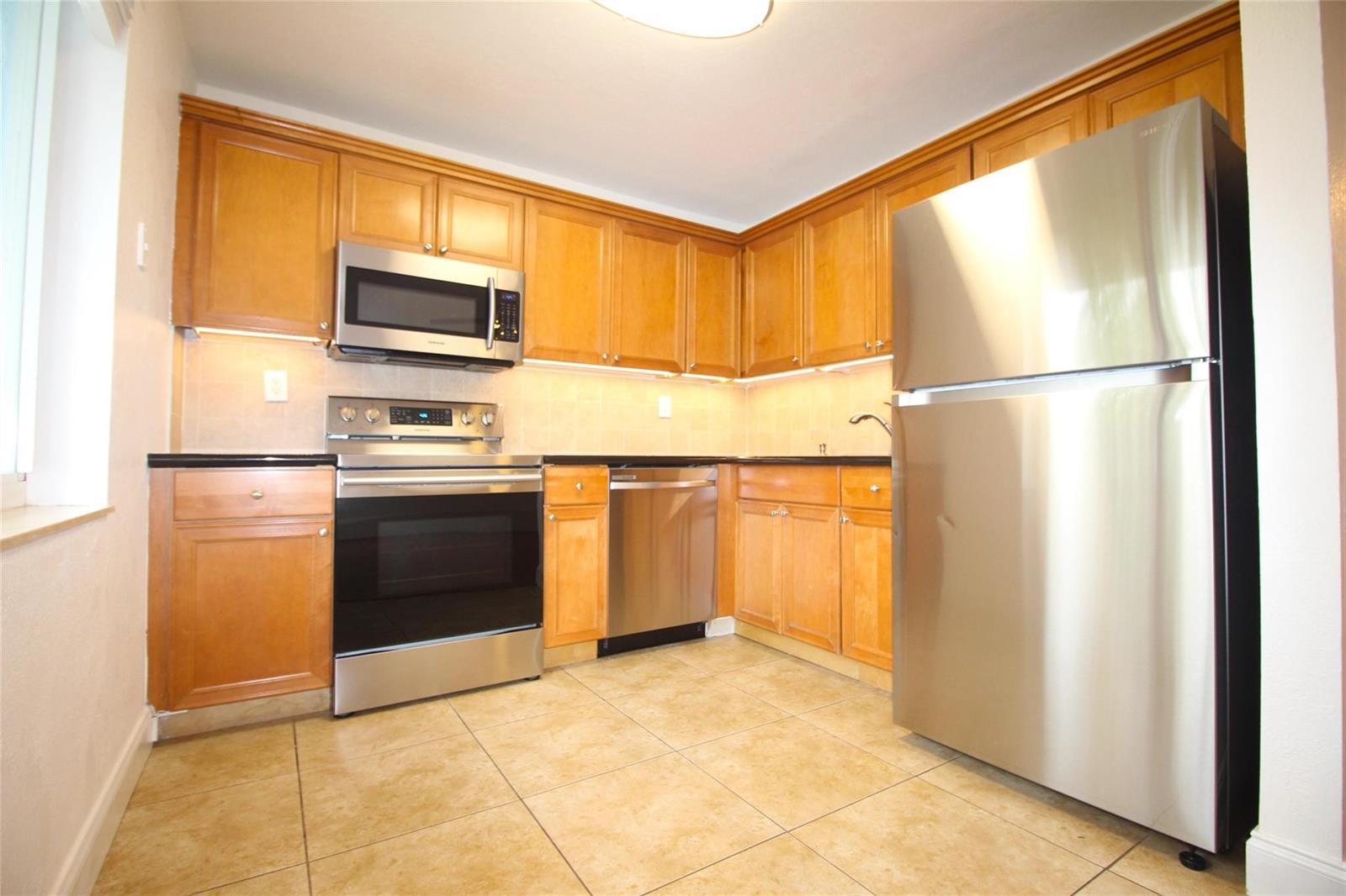 820 NE 28th Street # 2, Wilton Manors FL 33334
