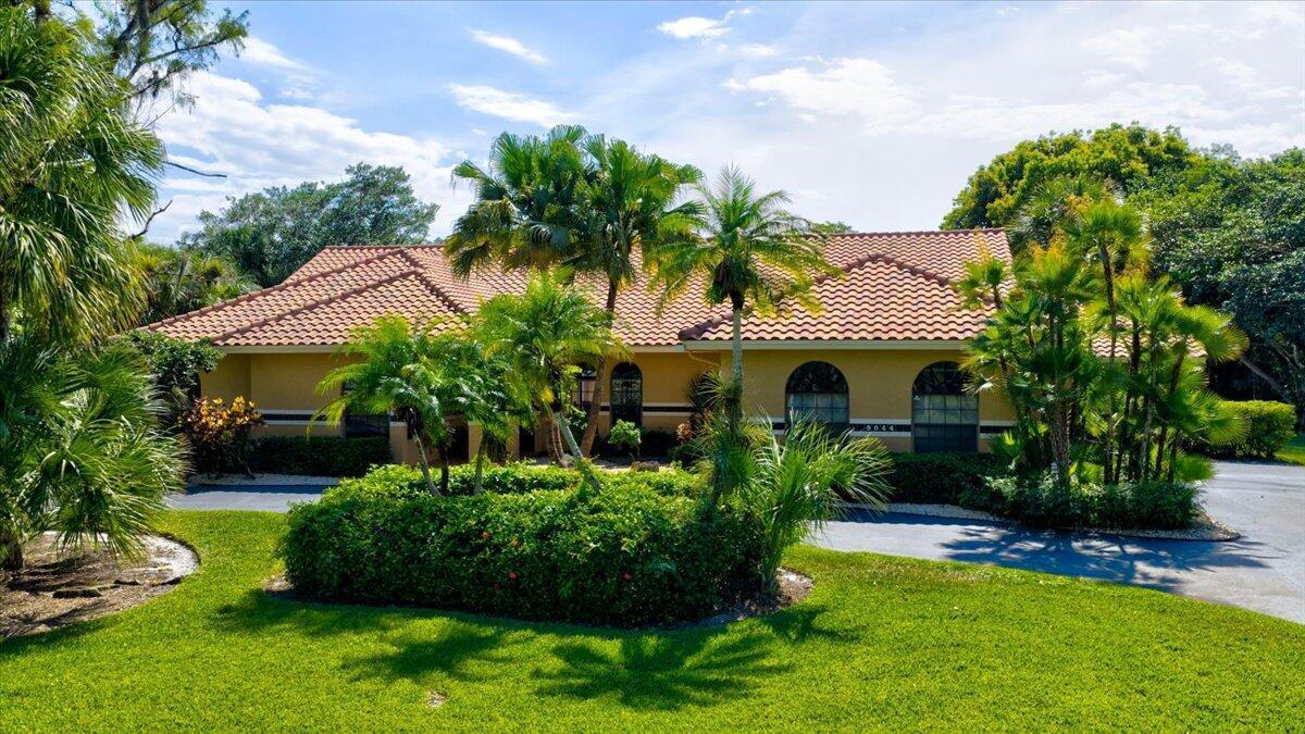 5044 NW 81st Avenue, Coral Springs FL 33067