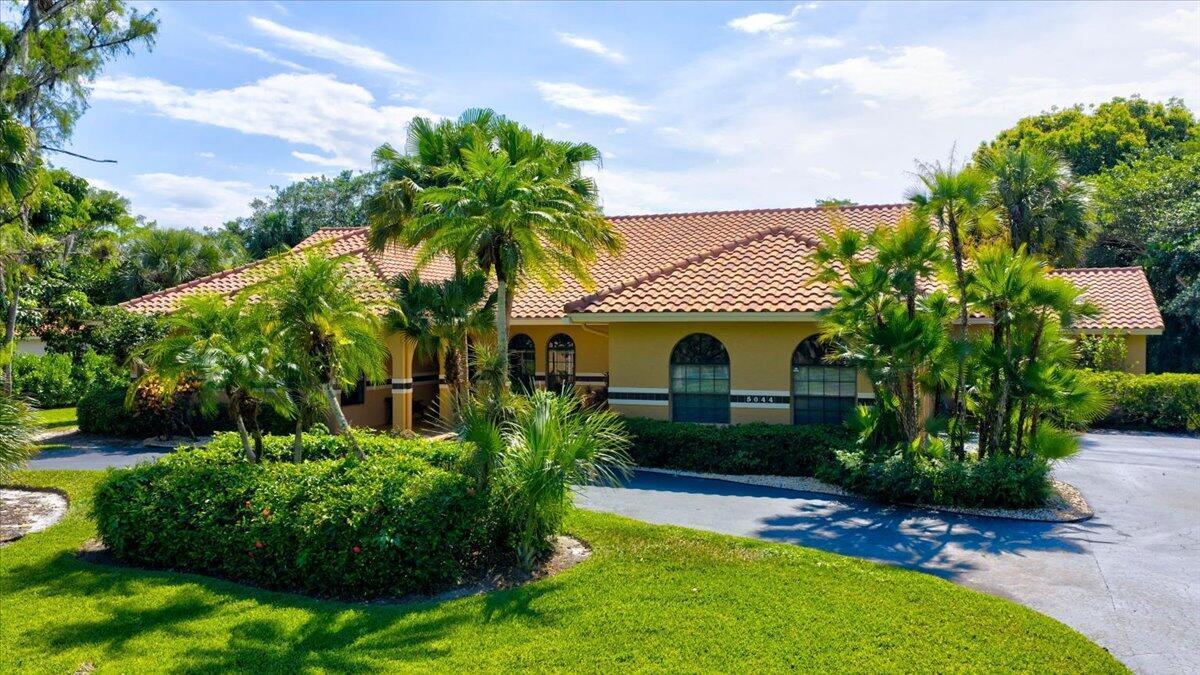 5044 NW 81st Avenue, Coral Springs FL 33067 photo 5
