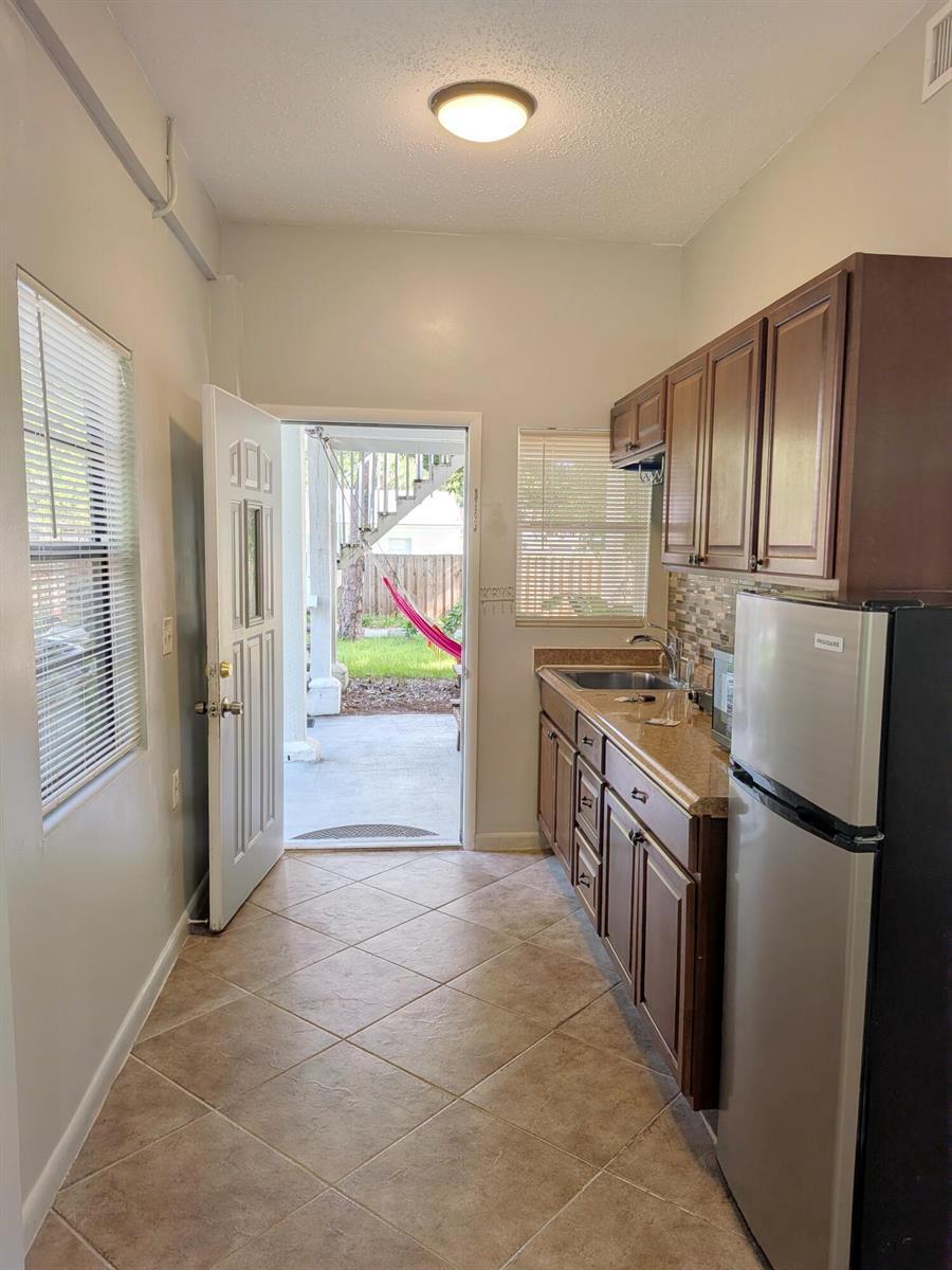1866 9th Place, Vero Beach FL 32960 photo 5