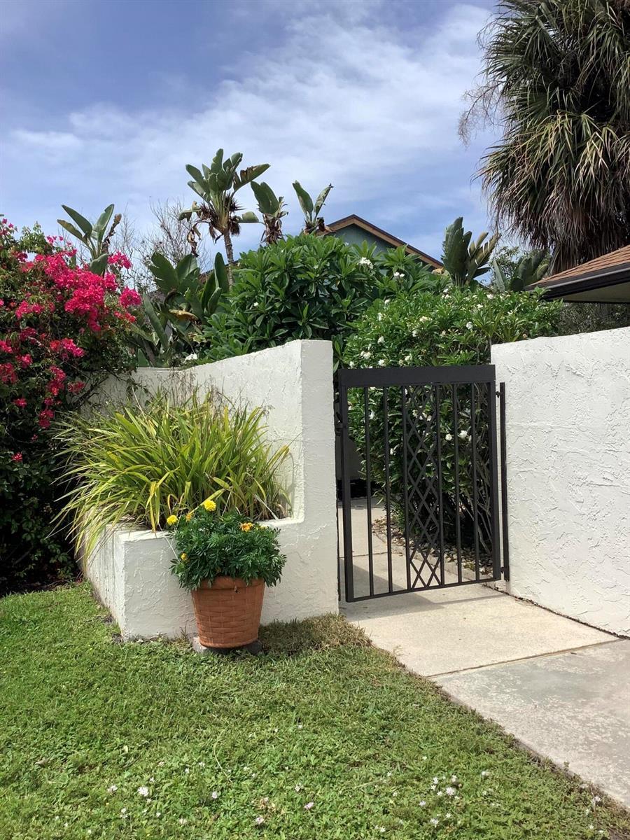 458 SW 29th Avenue, Delray Beach FL 33445 photo 3
