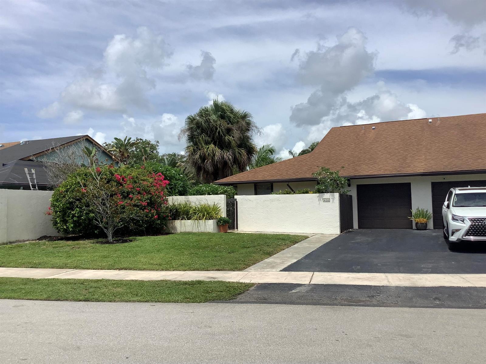 458 SW 29th Avenue, Delray Beach FL 33445