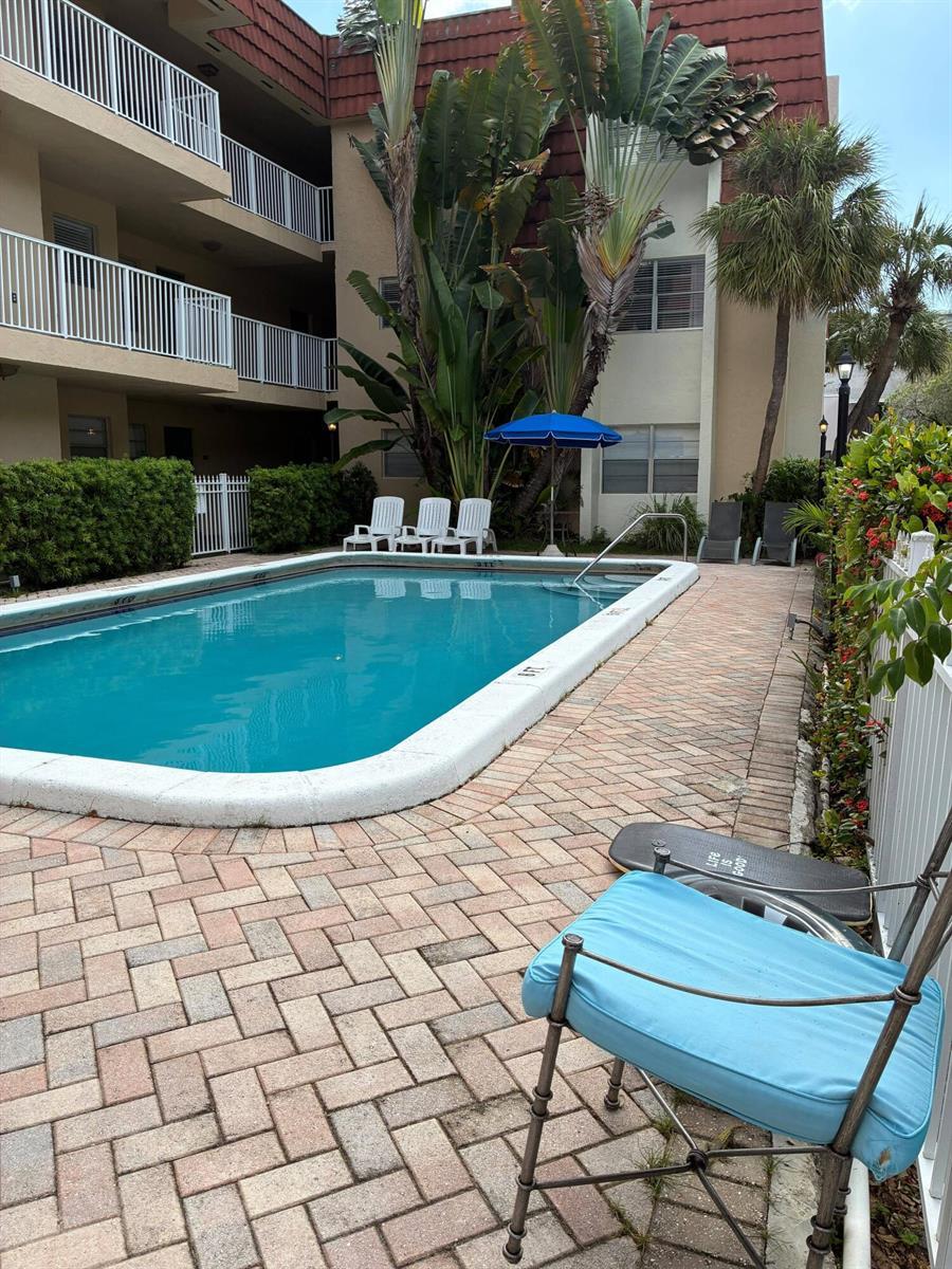 1300 Moffett Street # 209, Hallandale Beach FL 33009