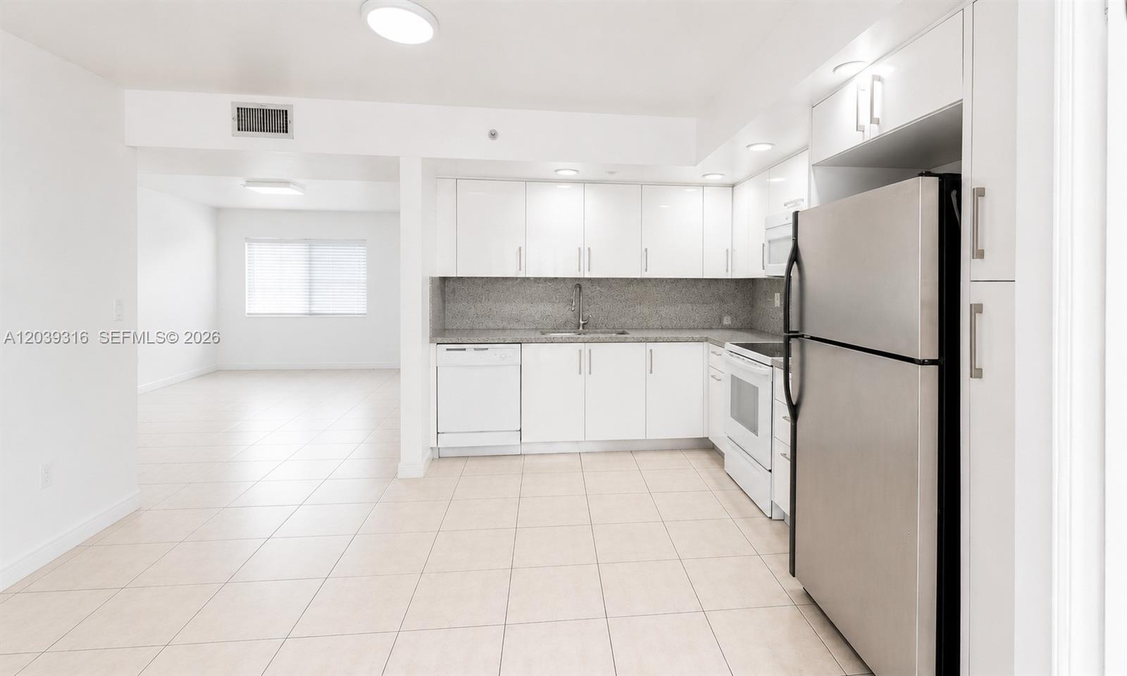8700 SW 133rd Ave Rd # 312, Miami FL 33183 photo 3