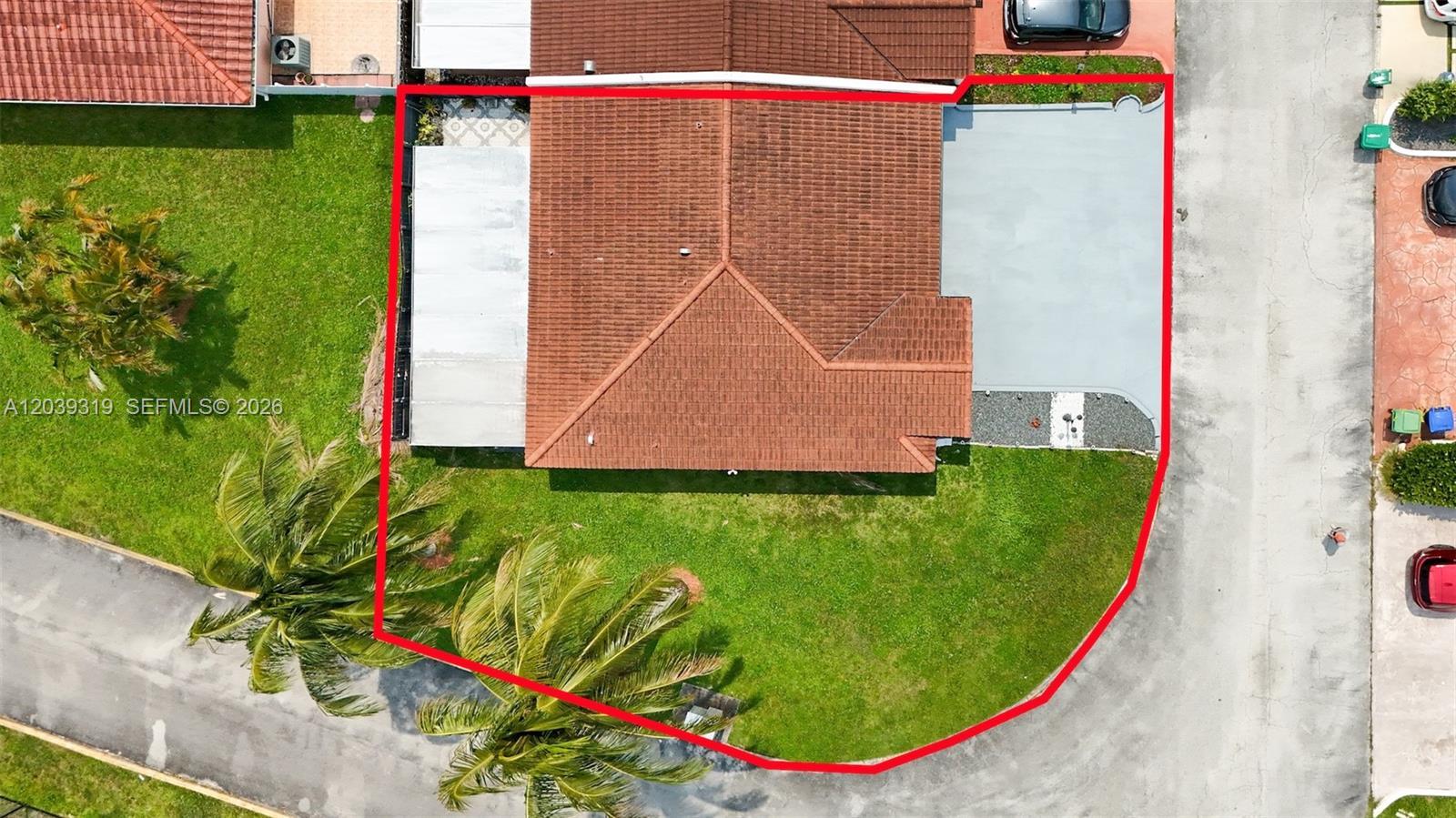7548 NW 173rd Ter, Hialeah FL 33015 photo 2