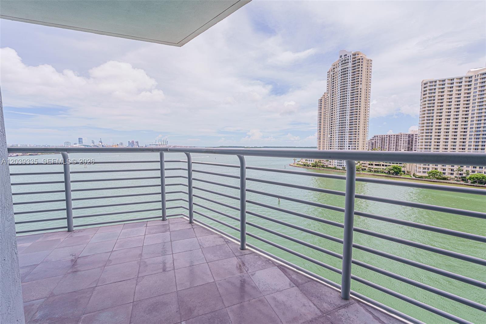 335 S Biscayne Blvd # 1009, Miami FL 33131 photo 4