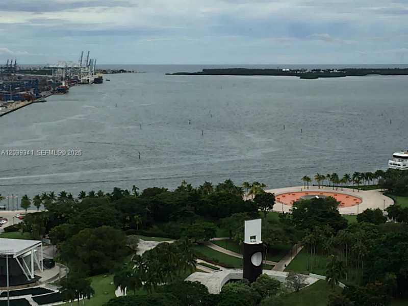 Miami, FL 33132 photo 3
