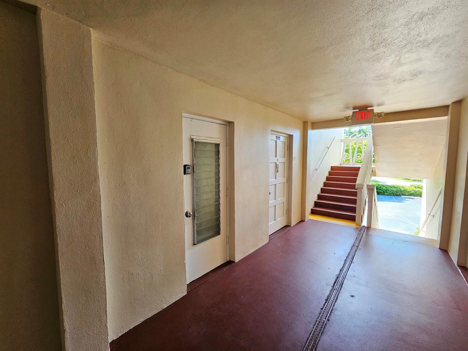 2562 Garden Drive N # 202, FL 33461 photo 3