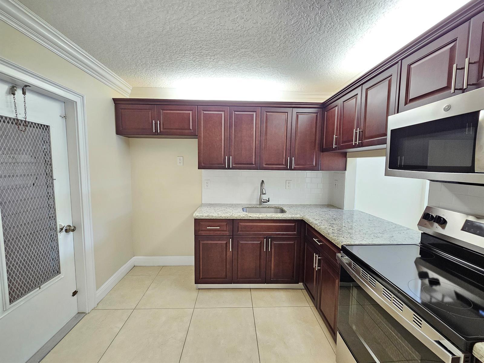 2562 Garden Drive N # 202, FL 33461 photo 5
