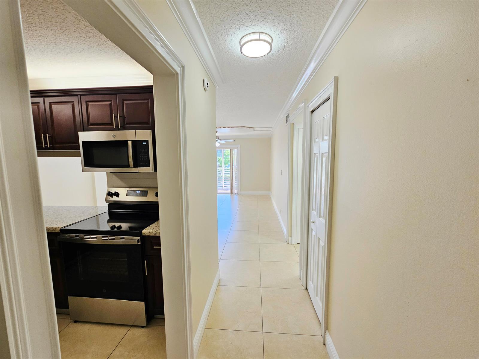 2562 Garden Drive N # 202, FL 33461 photo 4