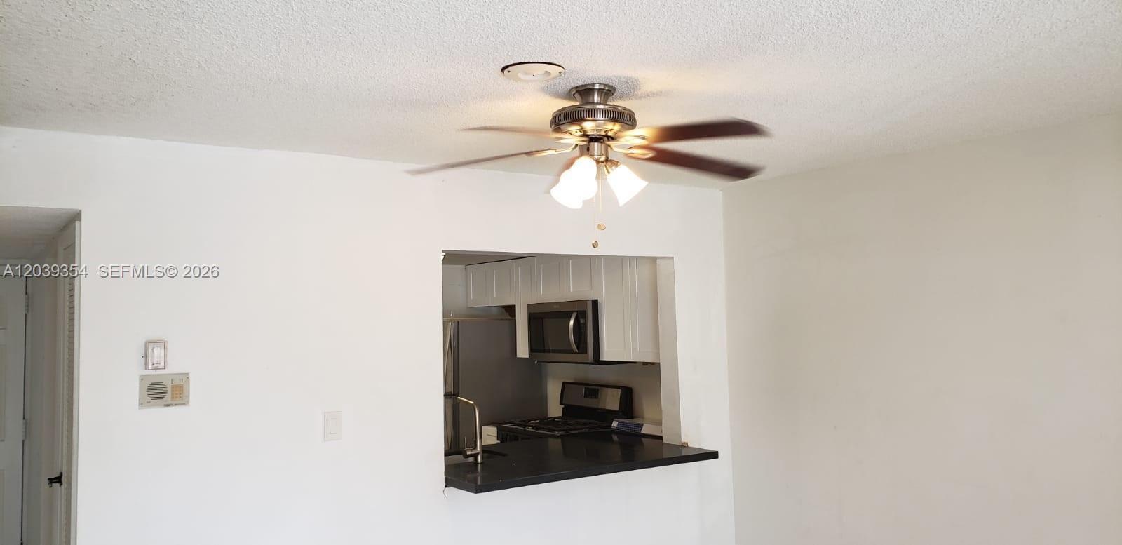 17901 NW 68 AV # 201, Miami Lakes FL 33015 photo 5