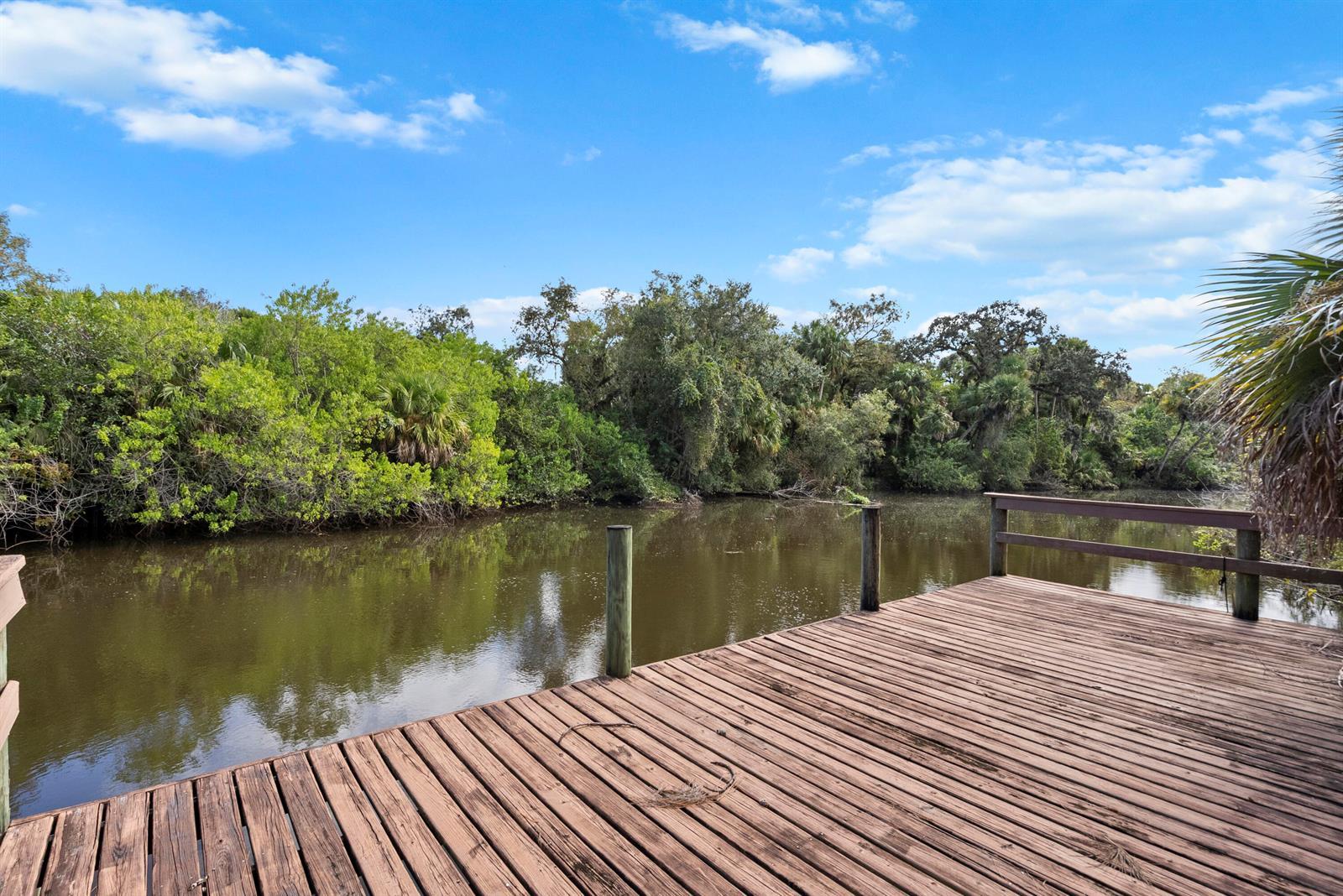 2260 Sweetwater Drive, Fort Pierce FL 34981 photo 3