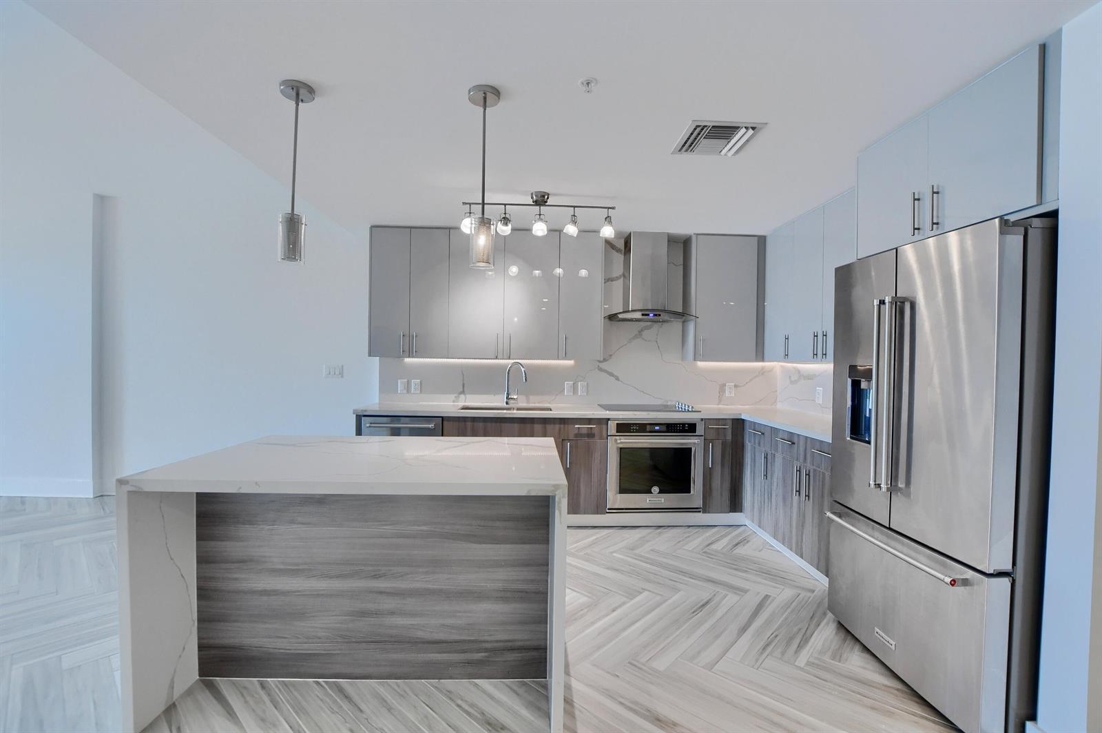 236 SE 5th Avenue # 205, Delray Beach FL 33483