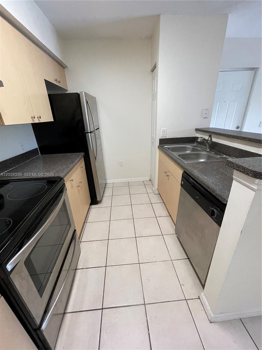 4081 San Marino Blvd # 206, West Palm Beach FL 33409 photo 2