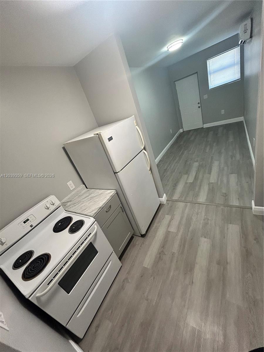 1740 NW 1st Pl # 5, Miami FL 33136 photo 3