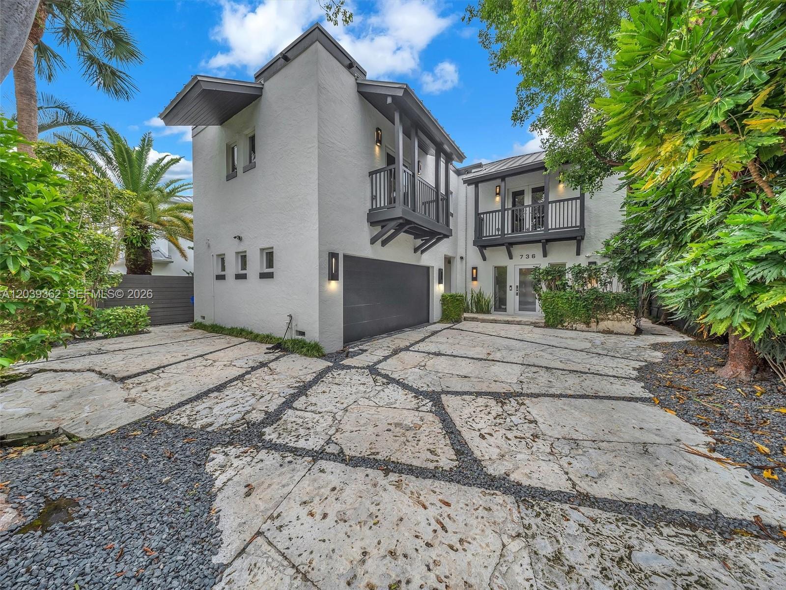 736 NE 17th Way, Fort Lauderdale FL 33304