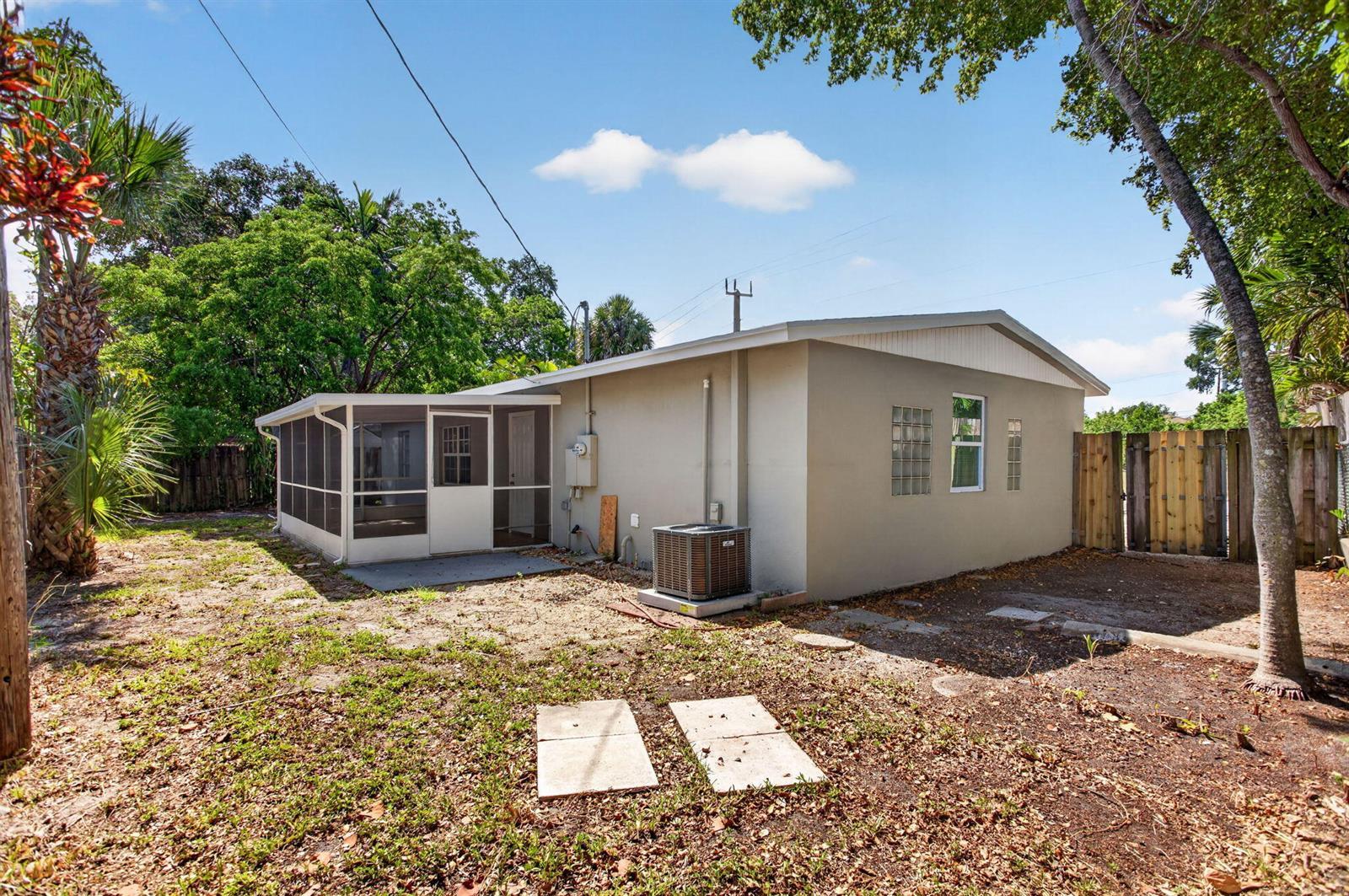 317 SW 19th Street, Fort Lauderdale FL 33315 photo 2