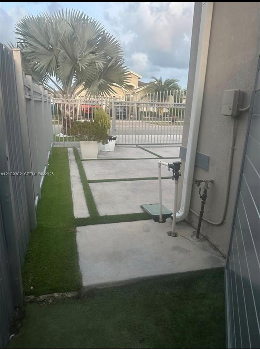 Homestead, FL 33032 photo 3