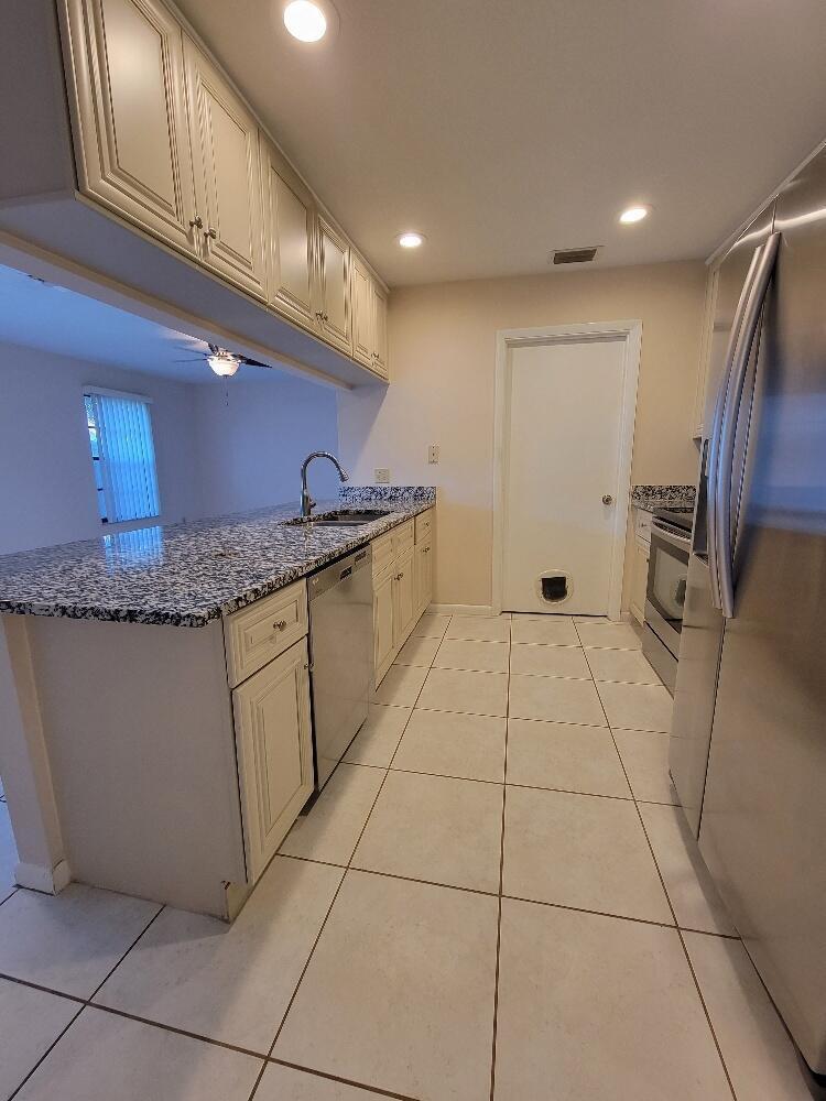 1087 Goldenrod Road, Wellington FL 33414 photo 3