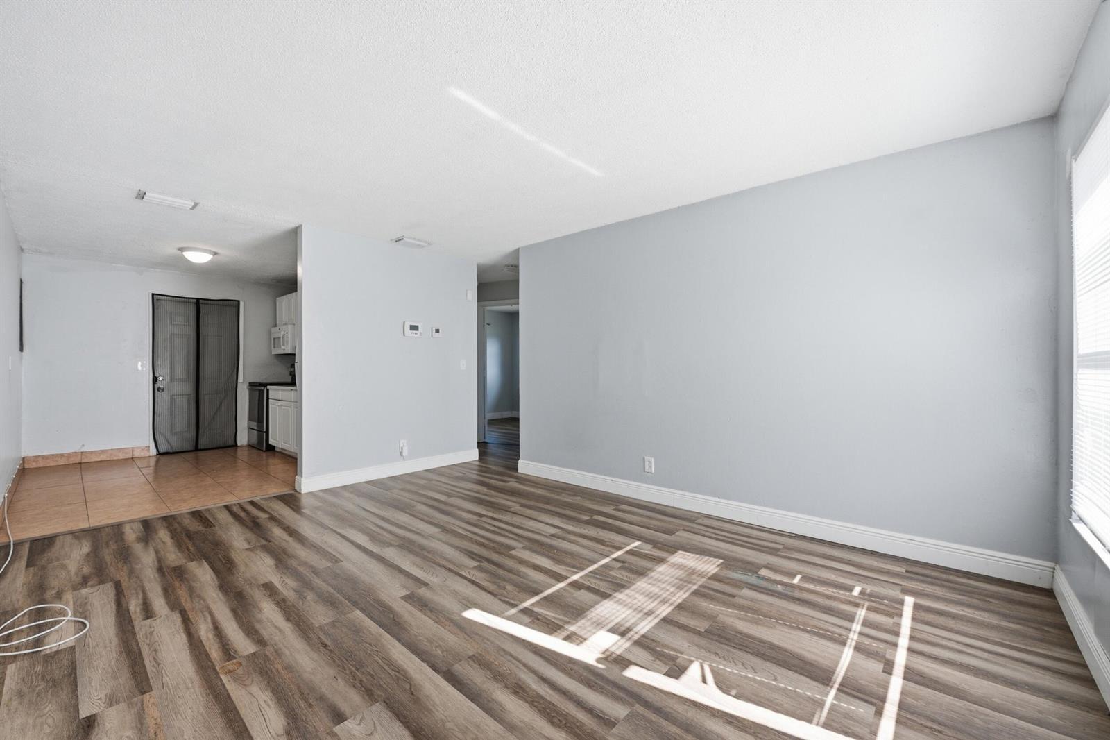 2001 A E Isaacs Avenue # 2007, West Palm Beach FL 33407