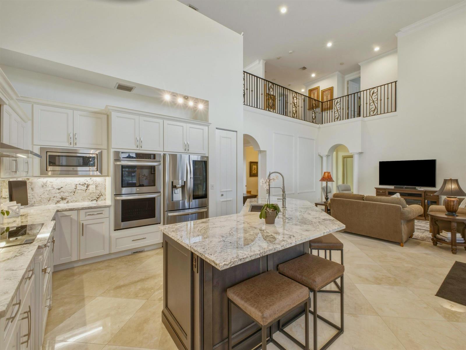 9814 Coronado Lake Drive, Boynton Beach FL 33437 photo 2