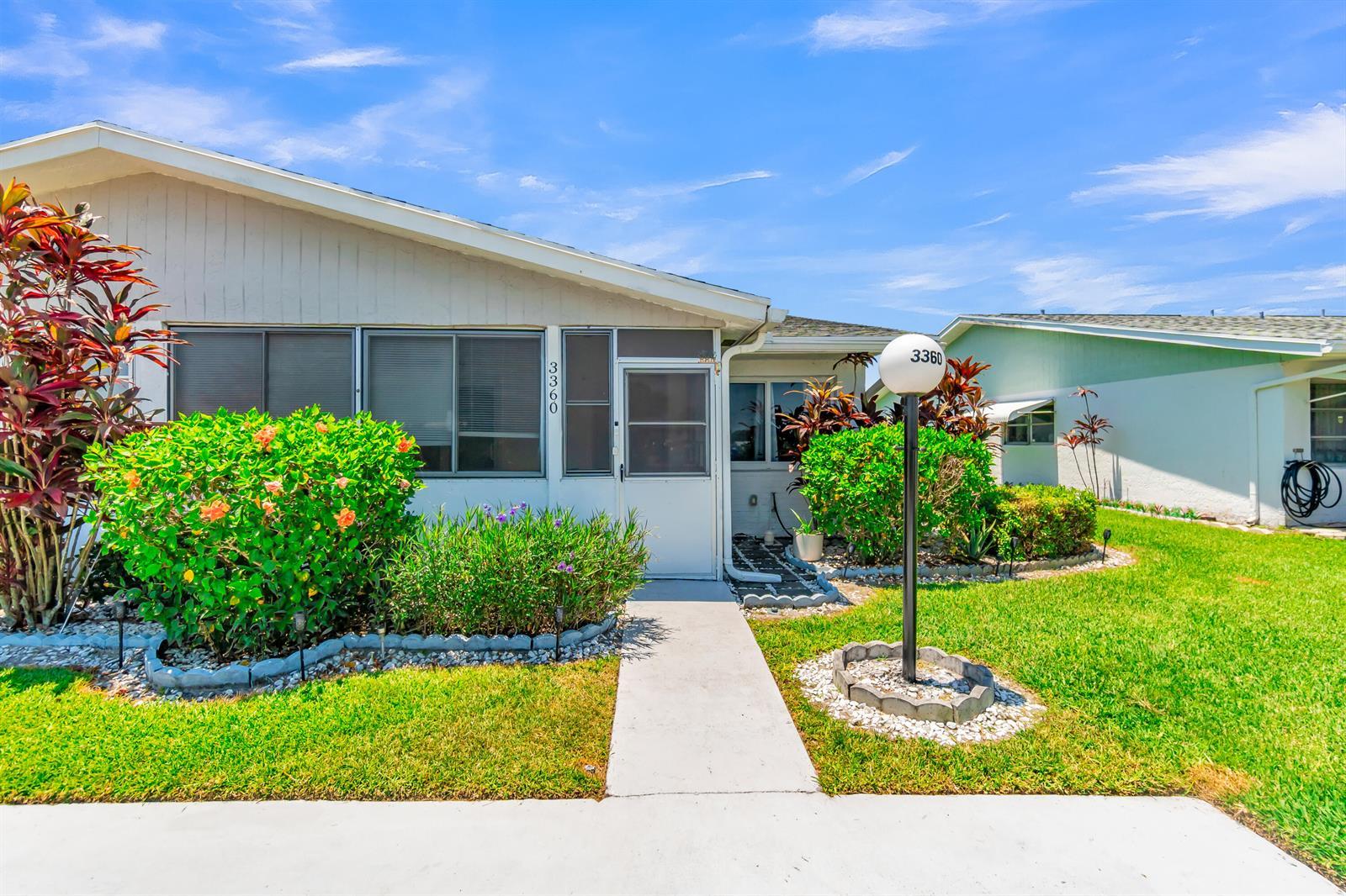 3360 NE Rossi Court NE, West Palm Beach FL 33417 photo 2
