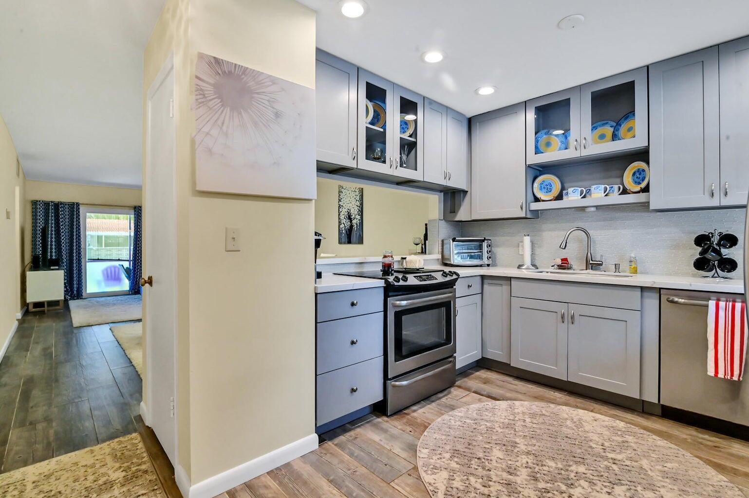 1432 S Lakeside Drive # 2, FL 33460 photo 4