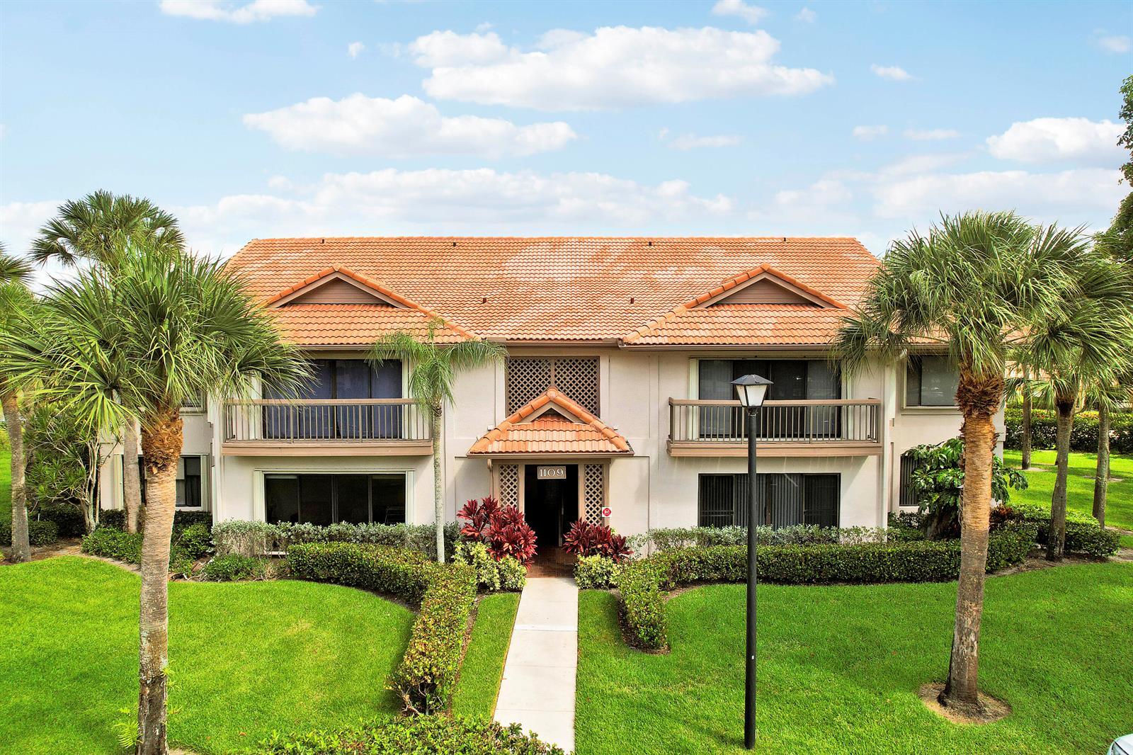1109 Duncan Circle # 203, Palm Beach Gardens FL 33418
