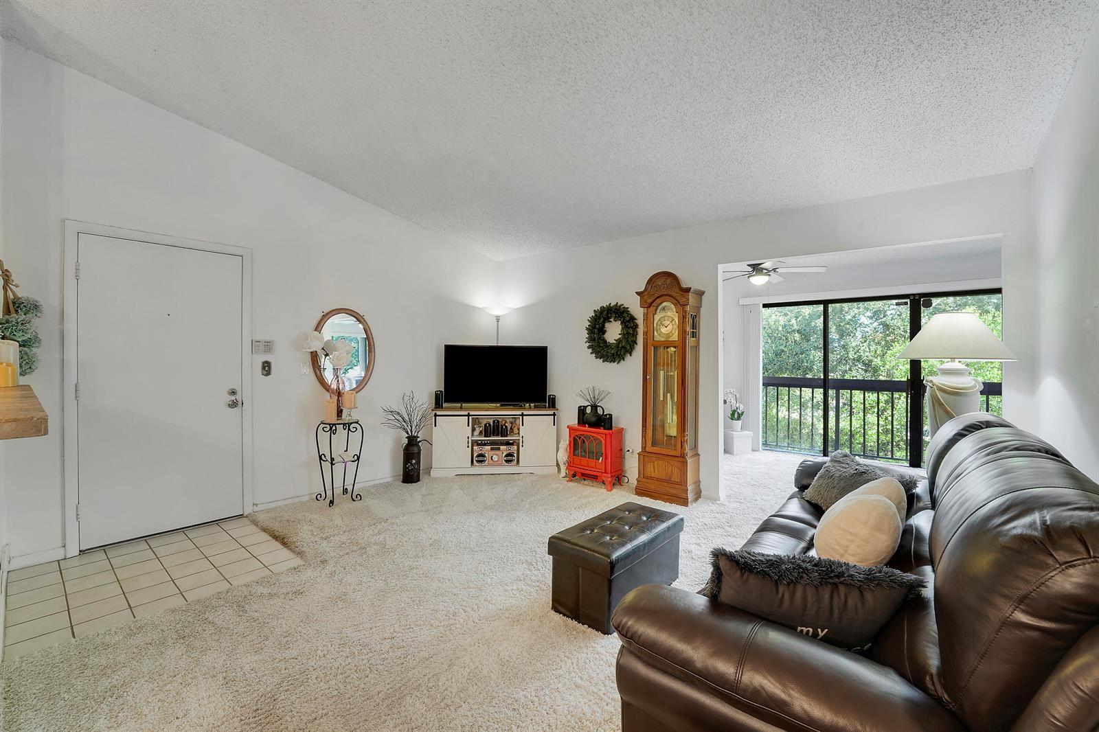 1109 Duncan Circle # 203, Palm Beach Gardens FL 33418 photo 5